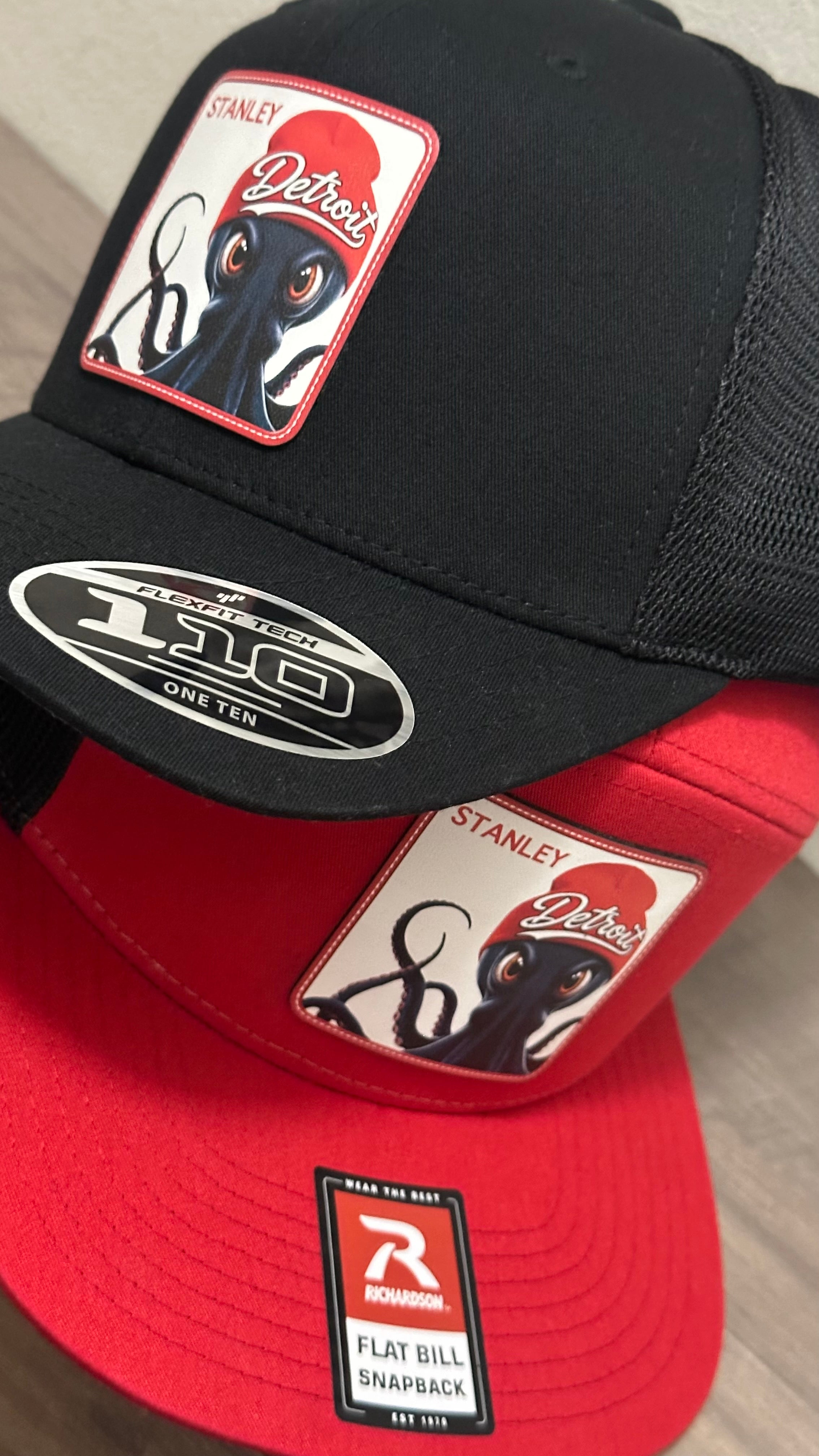 Stanley - The Octopus with Attitude Detroit Hockey - Flexfit Black Hat