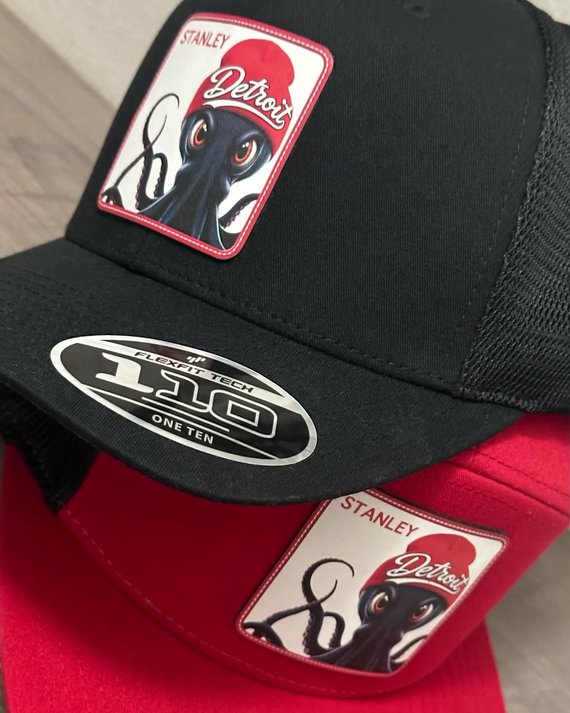 Stanley - The Octopus with Attitude Detroit Hockey - Flexfit Black Hat